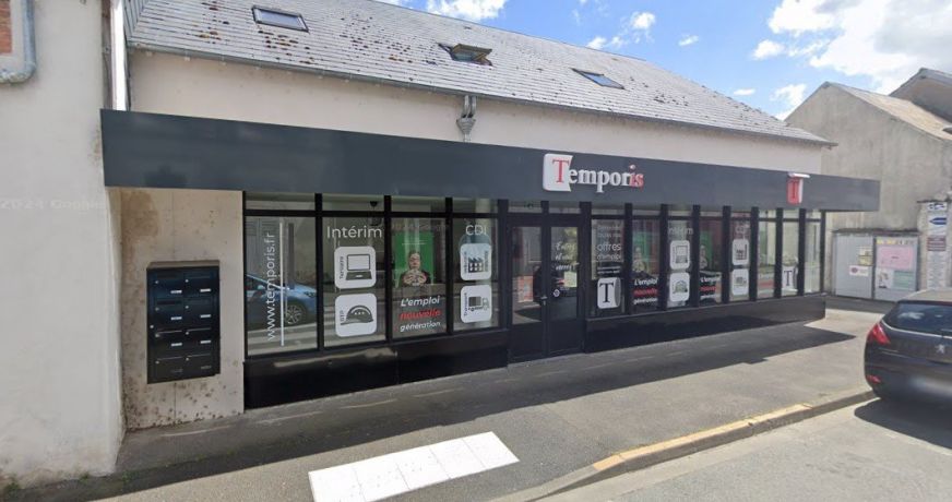 location Local commercial Meung Sur Loire