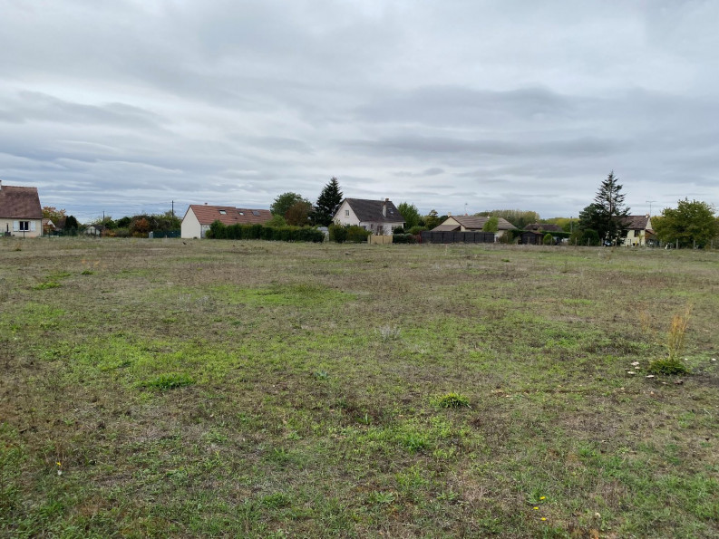 vente Terrain constructible Clery Saint Andre - Photo 1
