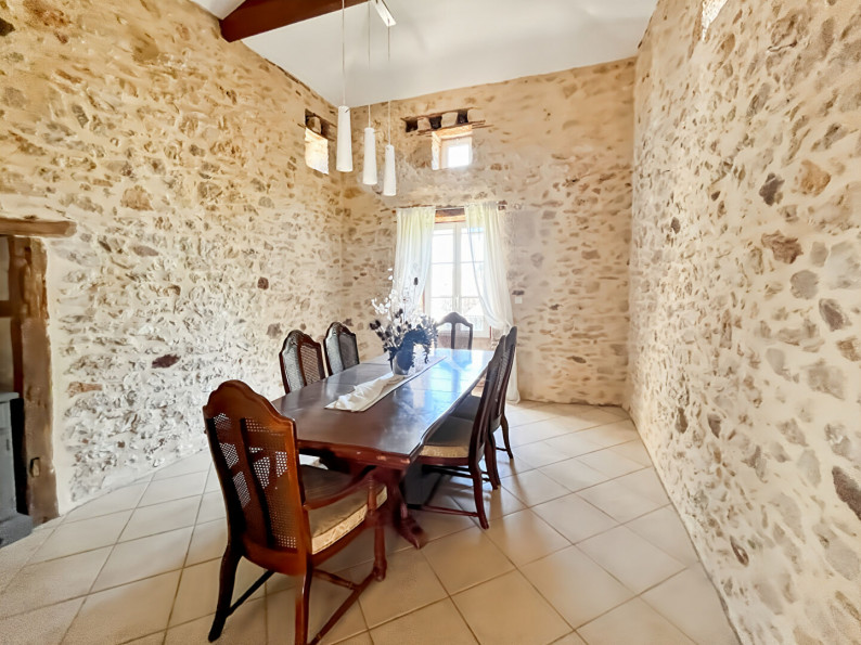 for sale Maison
Albas
- Photo 7