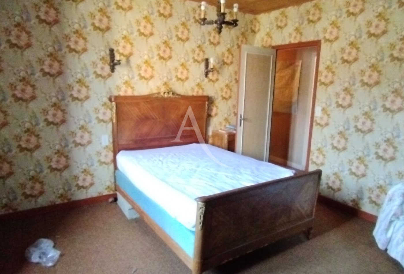 vente Maison
Frayssinet Le Gelat
- Photo 4