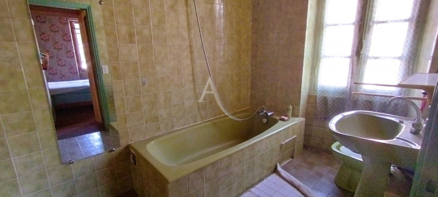 à vendre Maison
Frayssinet Le Gelat
- Photo 7