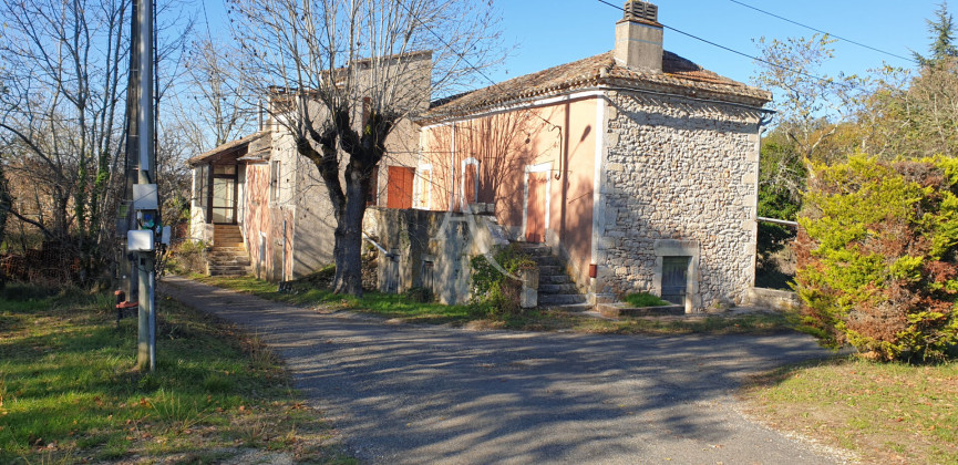 à vendre Maison
Sauzet
- Photo 2