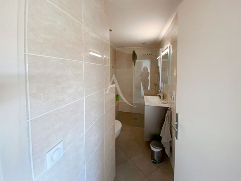 for sale Maison
Puy L Eveque
- Photo 16