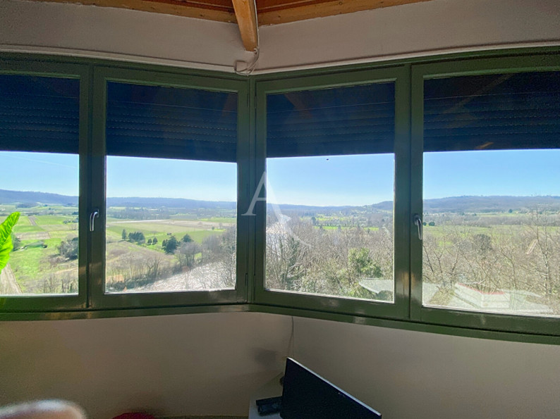 for sale Maison
Puy L Eveque
- Photo 17