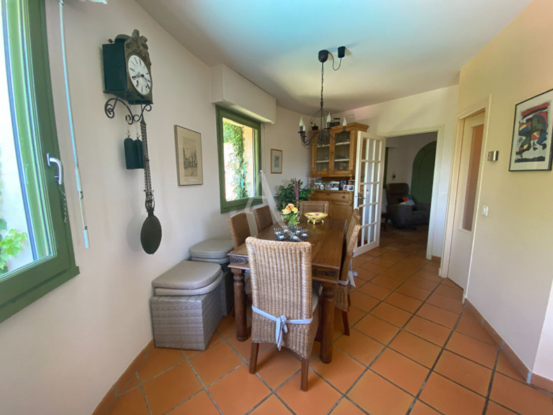 for sale Maison
Puy L Eveque
- Photo 5