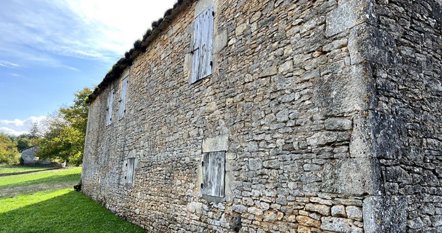 vente Grange
Puy L Eveque