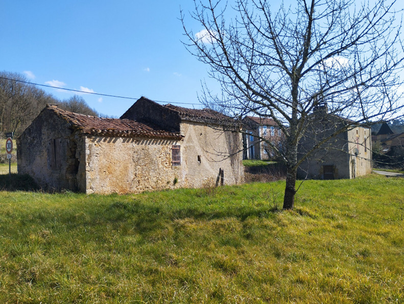 à vendre Terrain 
Puy L Eveque
 - Photo 1
