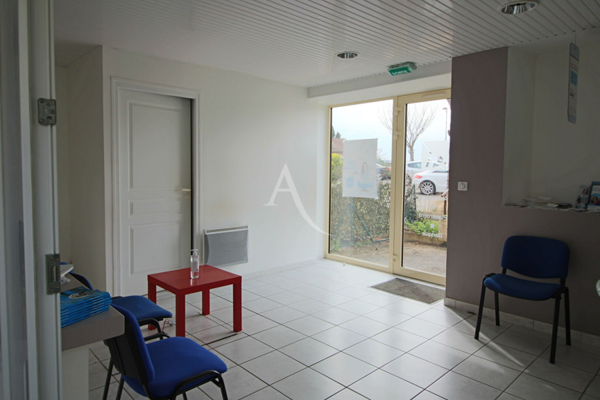 for sale Maison de ville
Puy L Eveque
- Photo 7