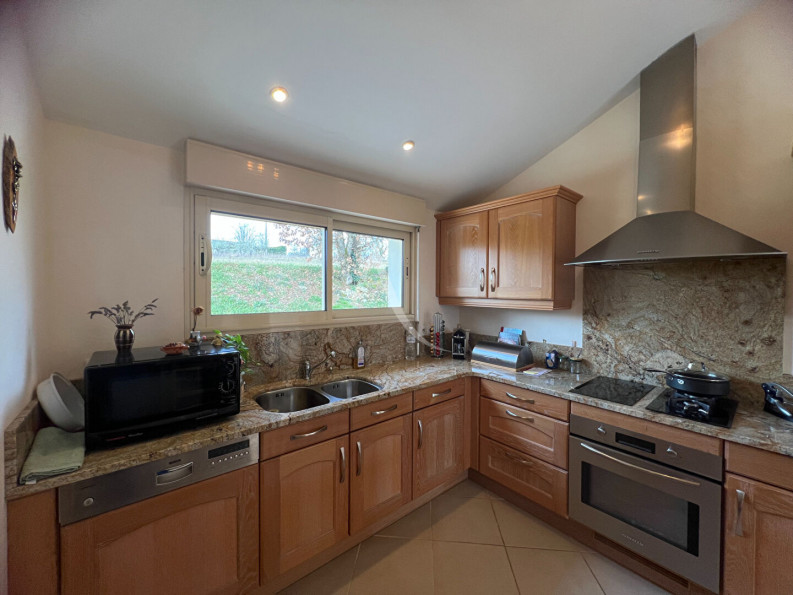 à vendre Maison
St Vincent Rive D Olt
- Photo 6