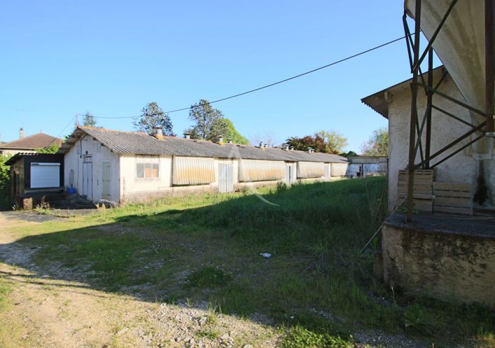 for sale Entrepot 
Prayssac