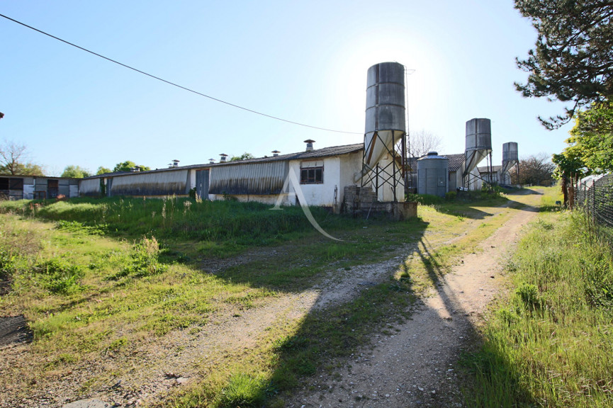 à vendre Entrepot
Prayssac
- Photo 5