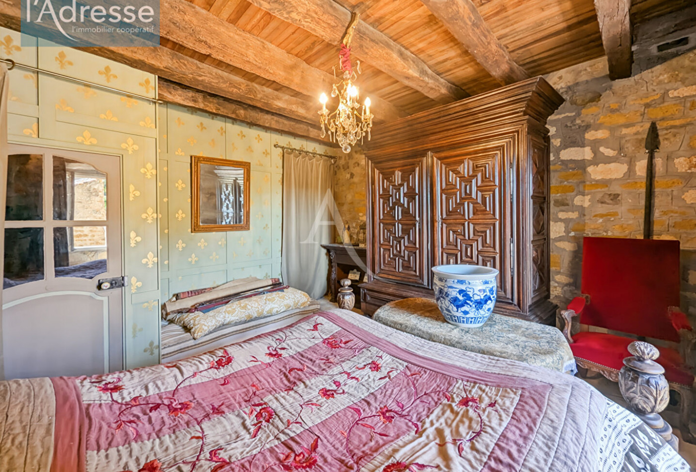 vente Maison de village
Puy L Eveque
- Photo 10