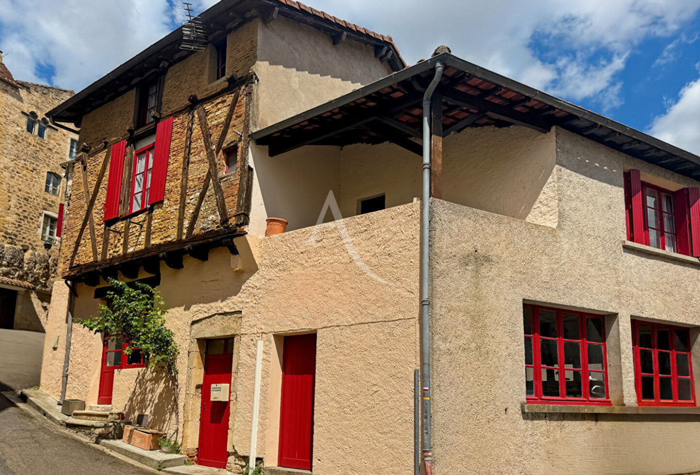 vente Maison
Puy L Eveque
- Photo 1