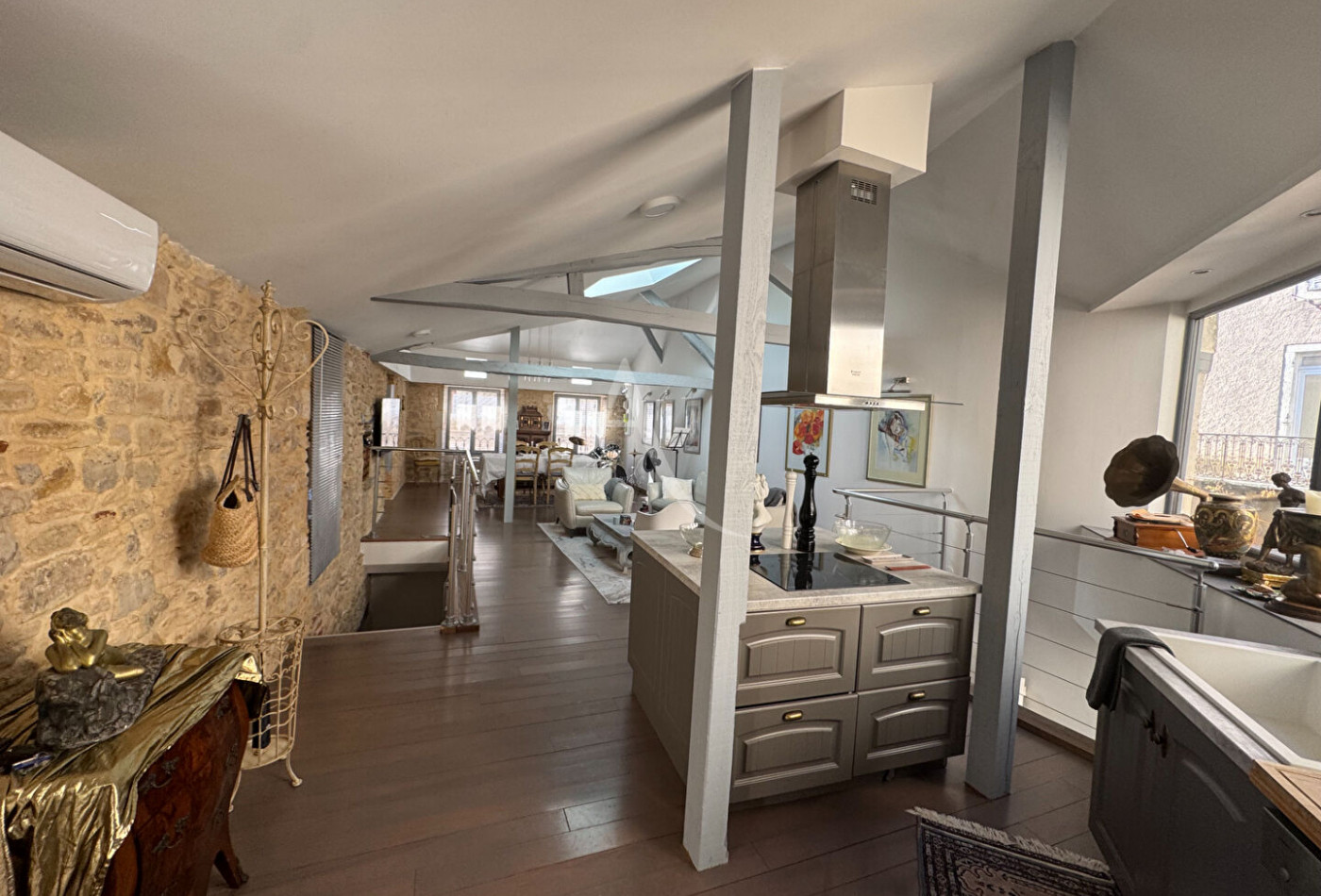 vente Maison
Puy L Eveque
- Photo 9