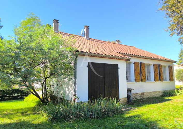 à vendre Maison 
Montgesty