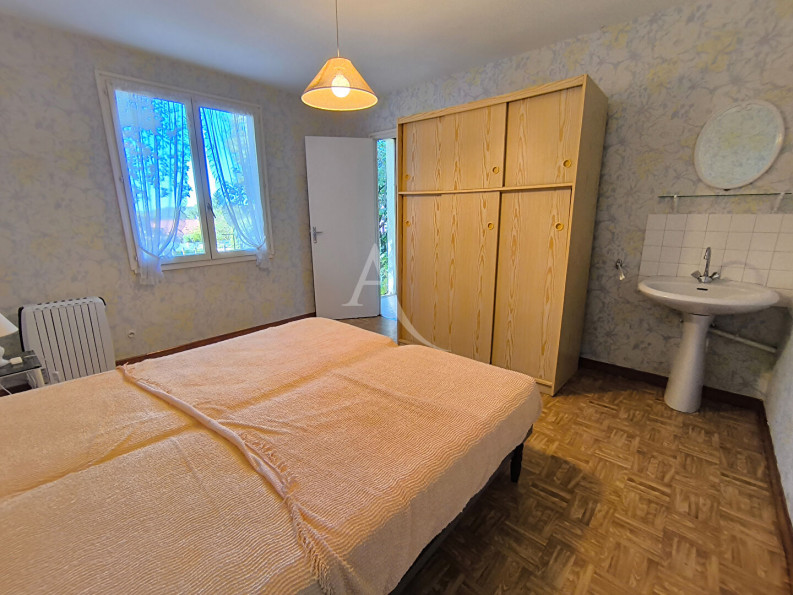 à vendre Maison
Montgesty
- Photo 10