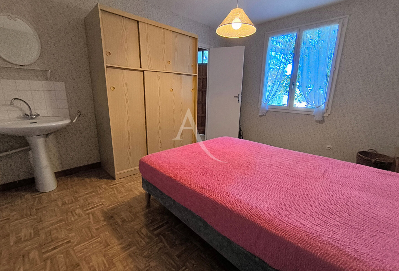 vente Maison
Montgesty
- Photo 10