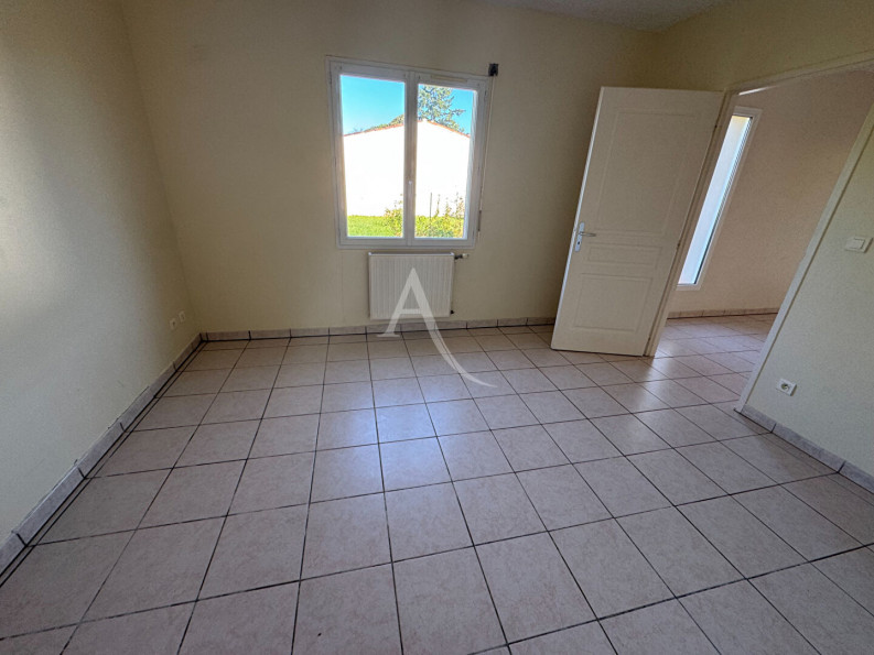 for sale Maison
Puy L Eveque
- Photo 4