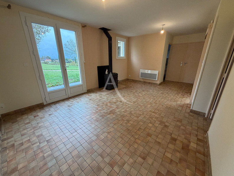 for rent Maison
Puy L Eveque
- Photo 4