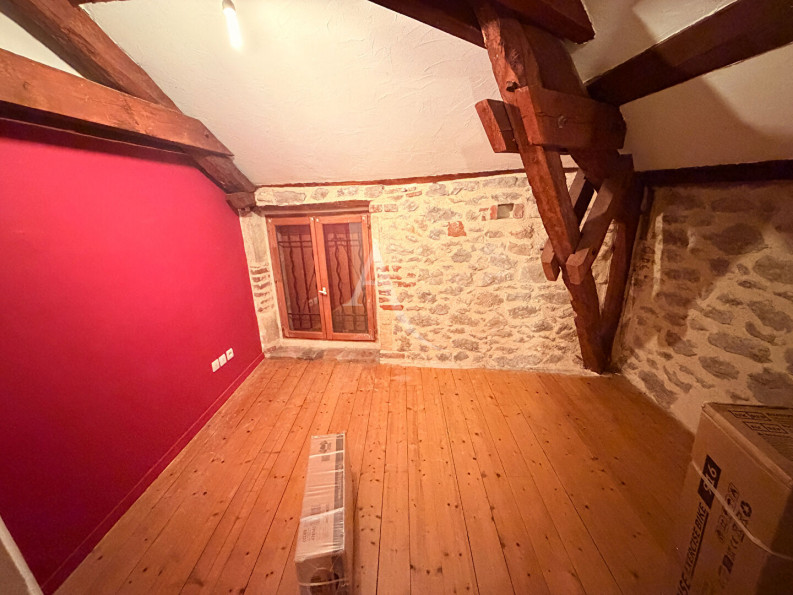 à vendre Immeuble
Luzech
- Photo 7