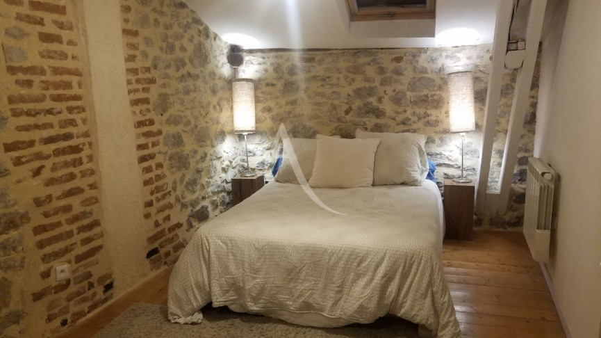 à vendre Immeuble
Luzech
- Photo 9