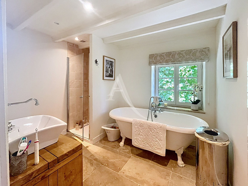 à vendre Maison
Albas
- Photo 12