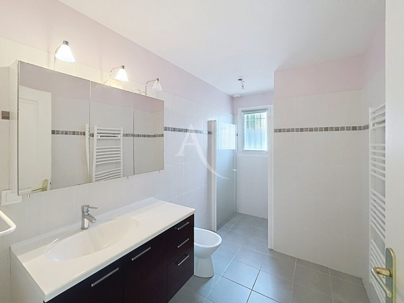 for sale Maison
Prayssac
- Photo 18