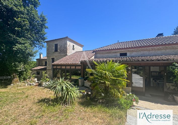 à vendre Maison
Montcuq En Quercy Blanc