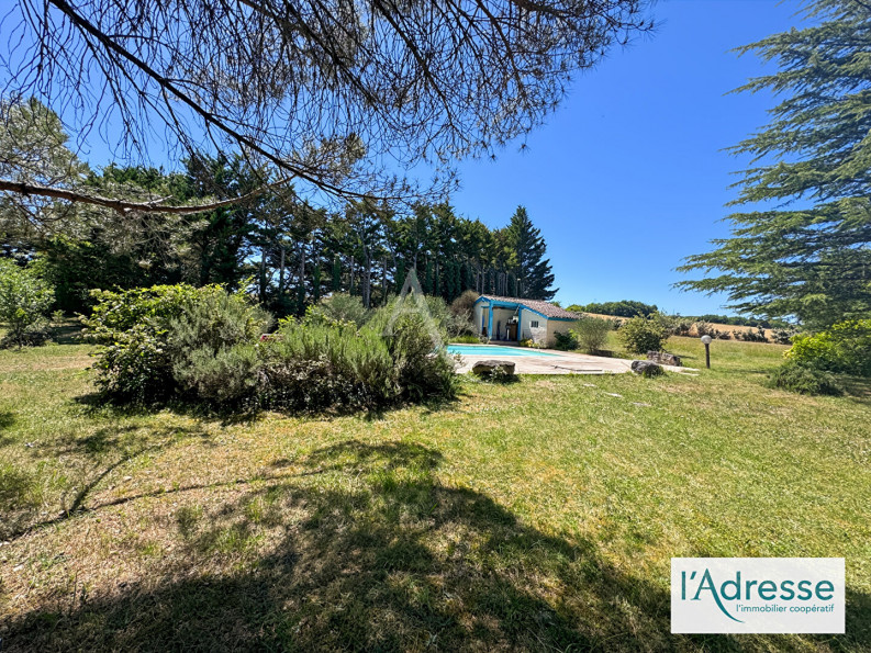 à vendre Maison
Montcuq En Quercy Blanc
- Photo 12