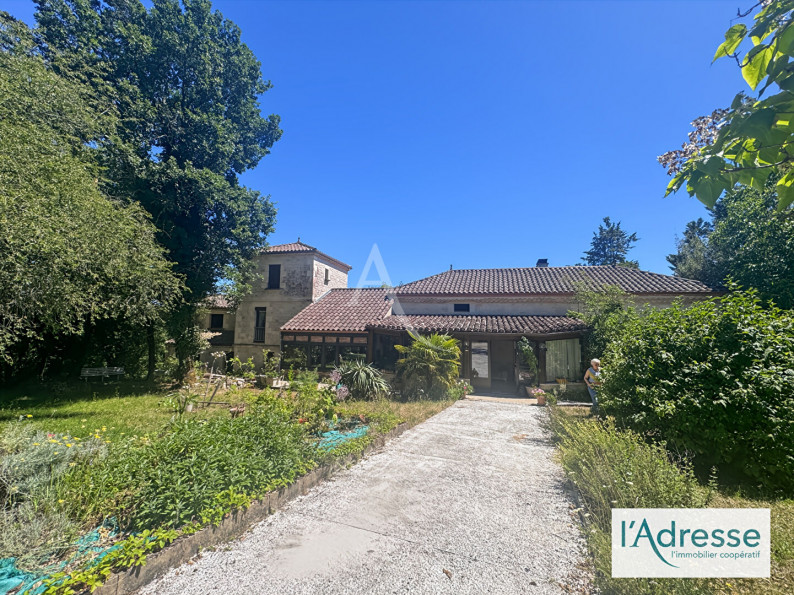 à vendre Maison
Montcuq En Quercy Blanc
- Photo 5