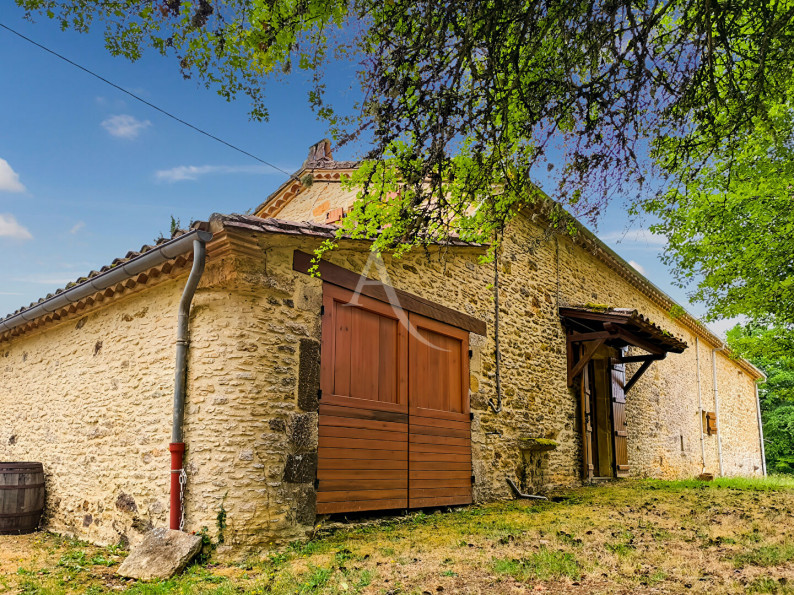 à vendre Maison
Frayssinet Le Gelat
- Photo 3