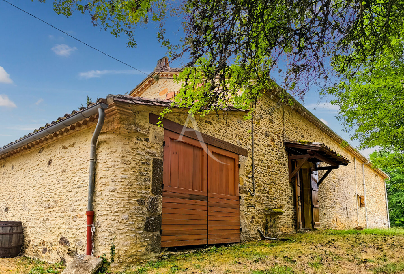vente Maison
Frayssinet Le Gelat
- Photo 3