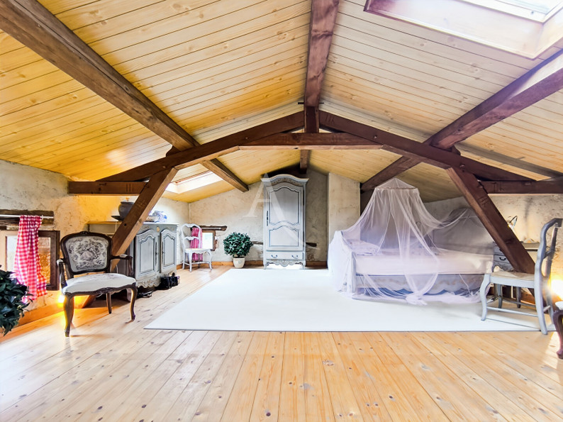 à vendre Maison
Frayssinet Le Gelat
- Photo 7