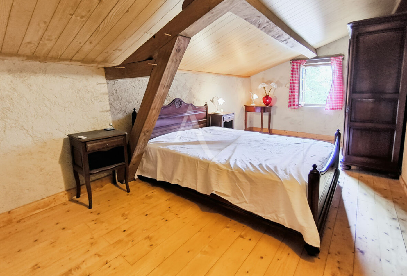 vente Maison
Frayssinet Le Gelat
- Photo 8