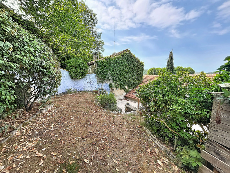 à vendre Maison
Cahors
- Photo 6