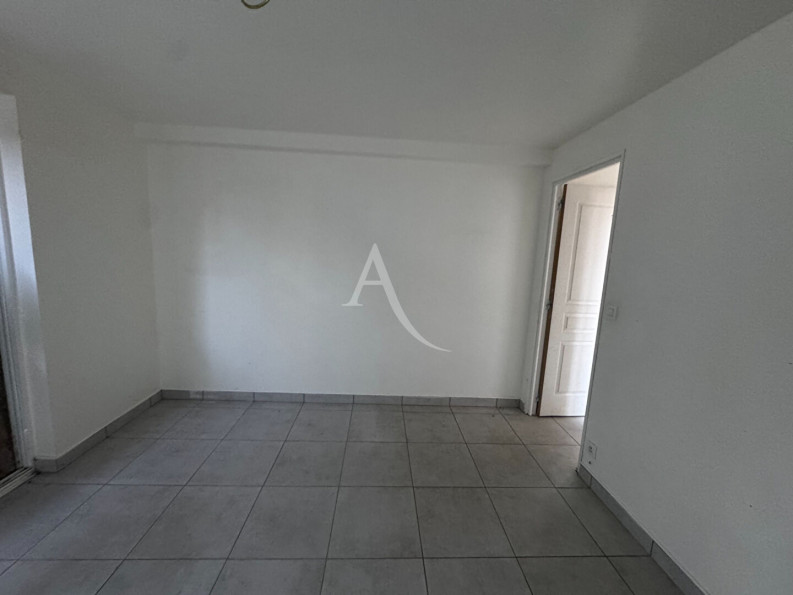 à vendre Maison
Puy L Eveque
- Photo 7