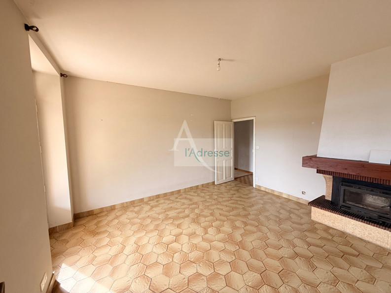 à vendre Maison
Duravel
- Photo 11