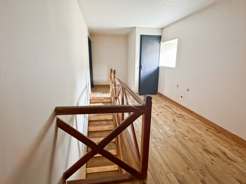 à vendre Maison
Vire Sur Lot
- Photo 9