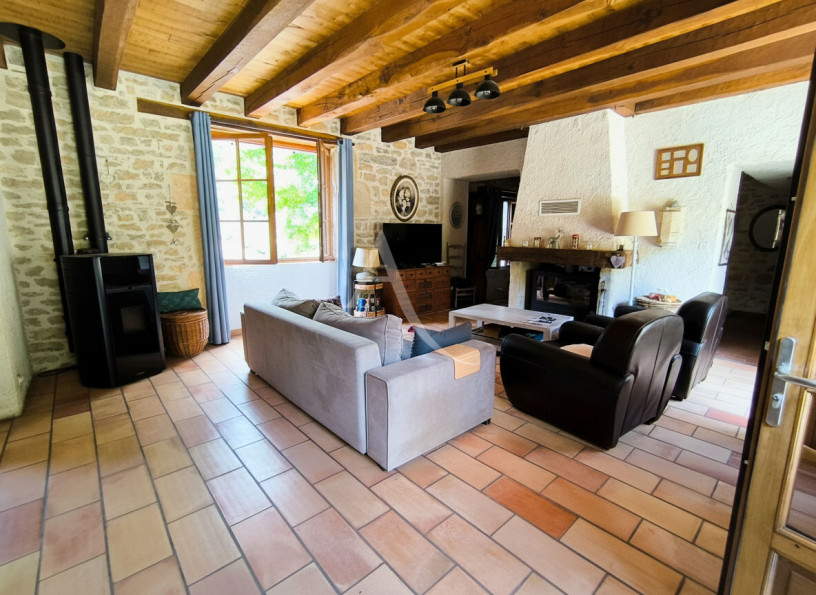 à vendre Maison
Les Junies
- Photo 8