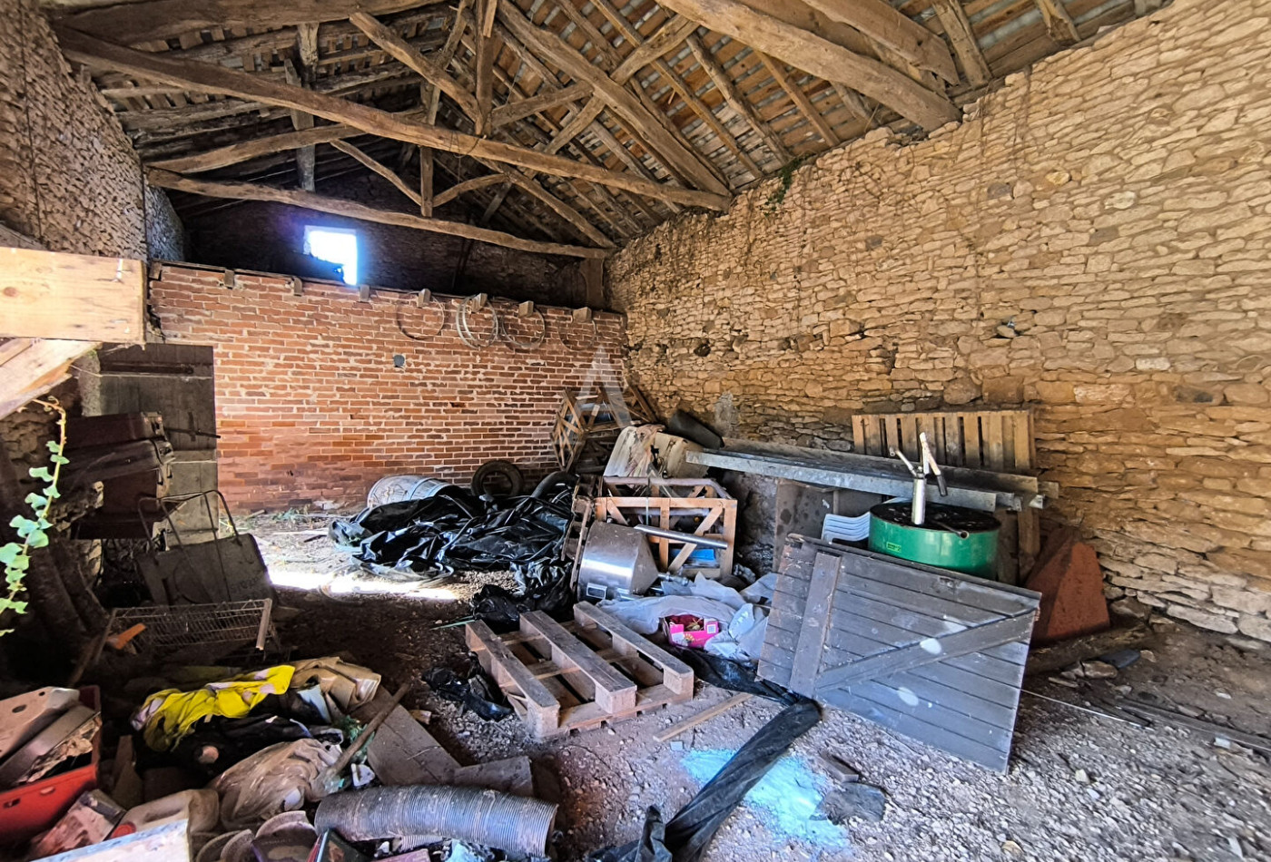 vente Grange
Pomarede
- Photo 5