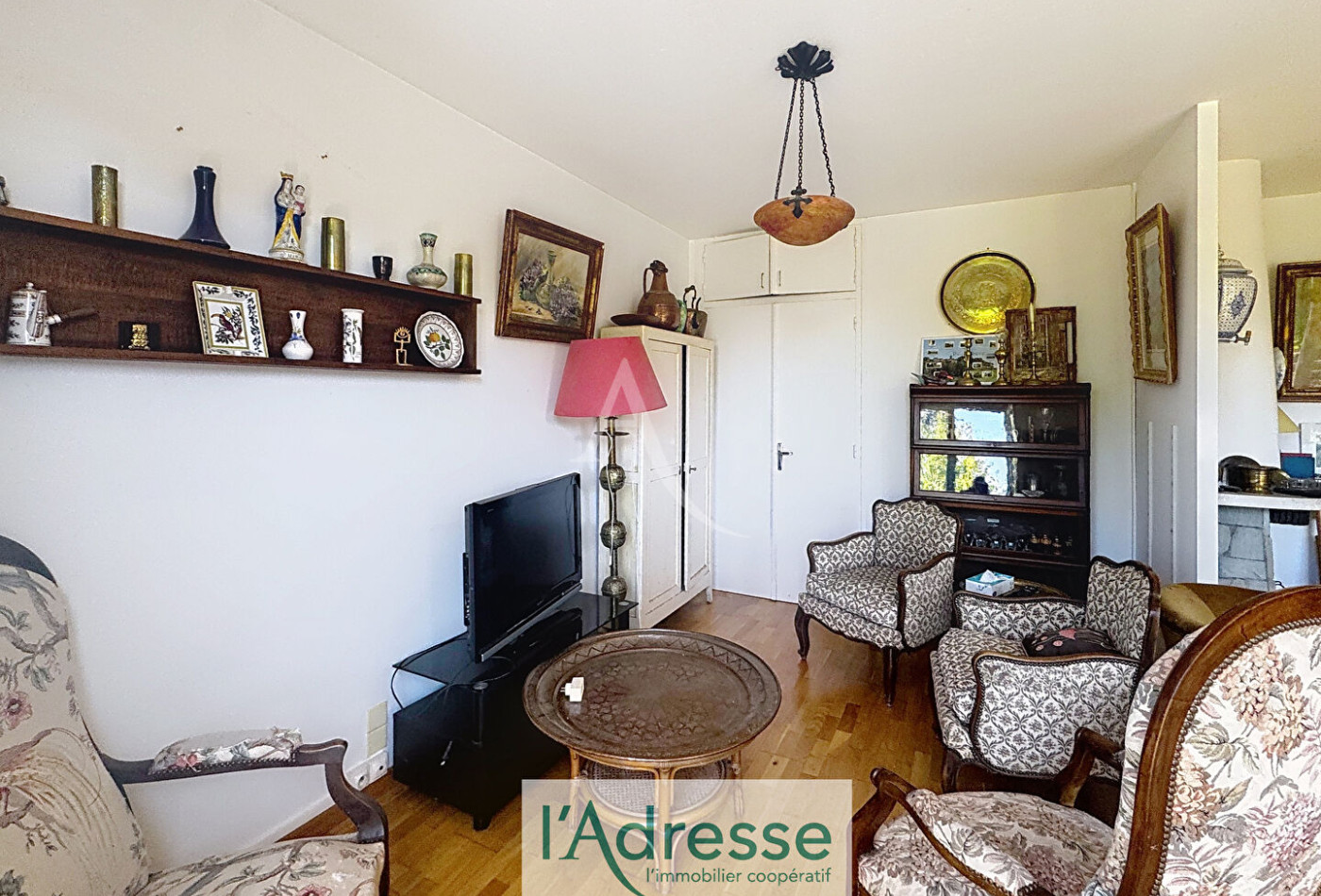 vente Maison
Puy L Eveque
- Photo 10