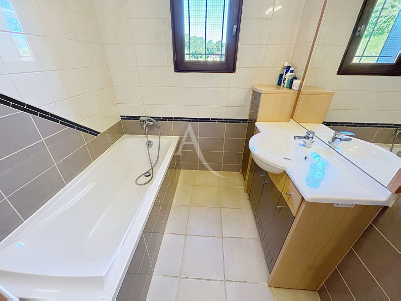 à vendre Maison
Prayssac
- Photo 9