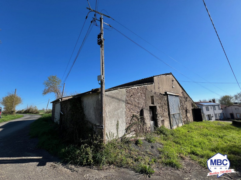 vente Grange Mauges-sur-loire - Photo 2
