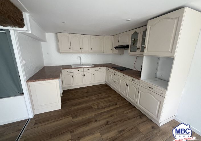 location Appartement rénové La Chapelle Saint Florent