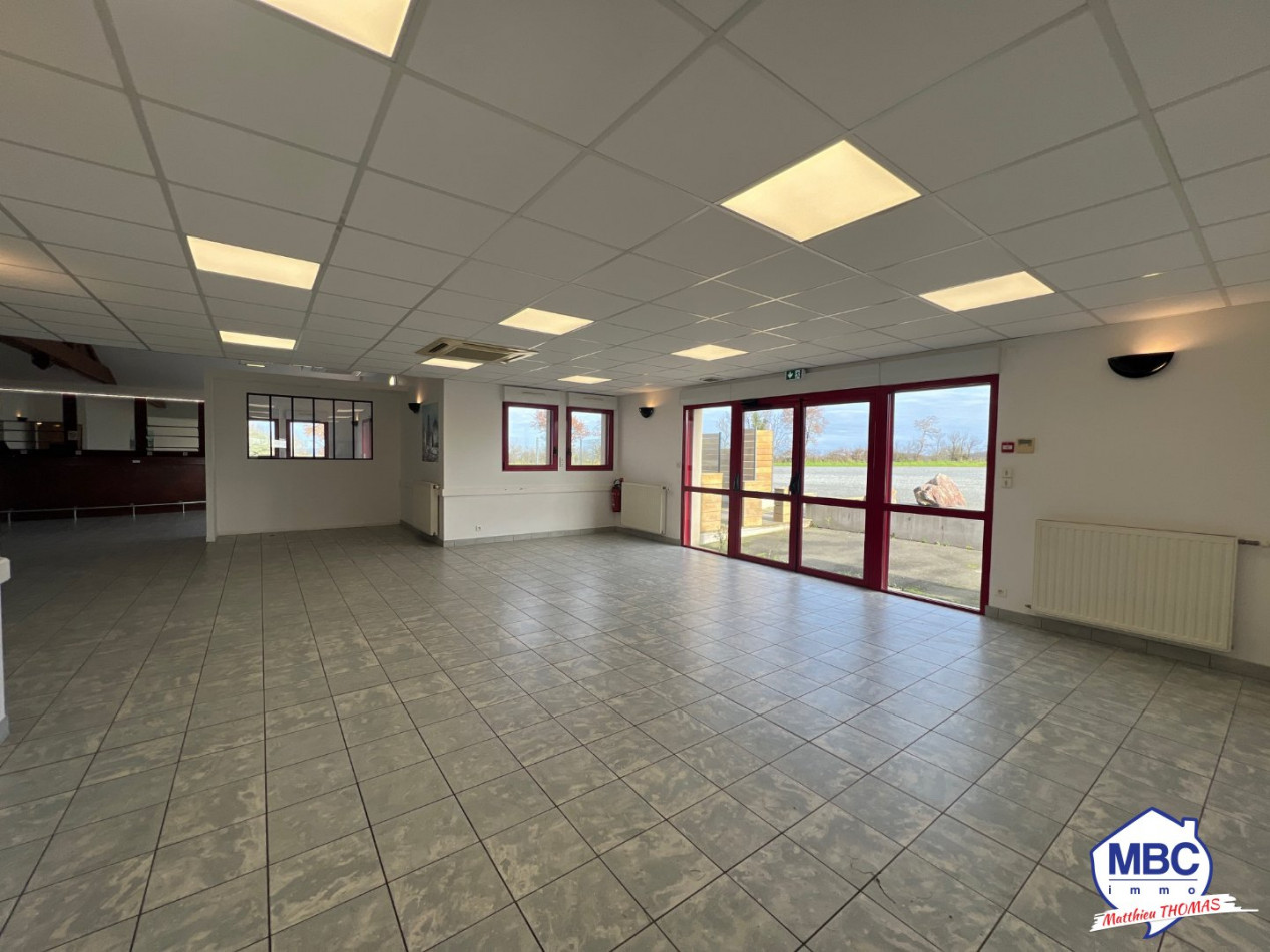 sale Local commercial Mauges-sur-loire - Photo 3