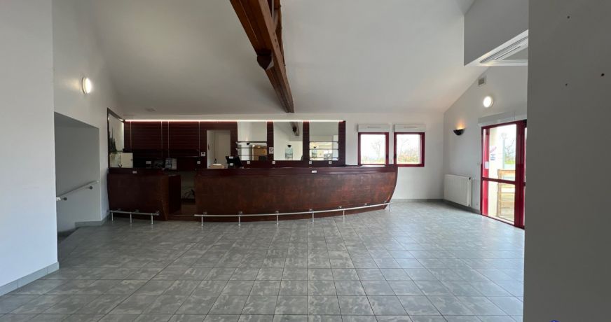vente Local commercial Mauges-sur-loire