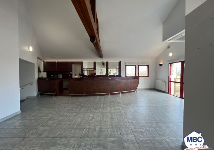 vente Local commercial Mauges-sur-loire