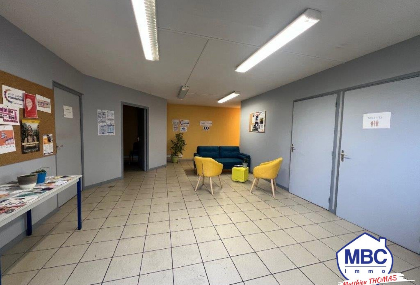 location Local commercial Beaupreau - Photo 7