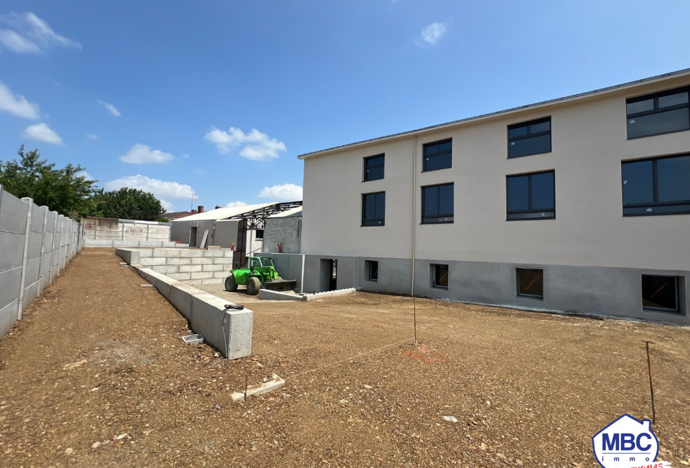 location Local commercial Beaupreau En Mauges - Photo 6