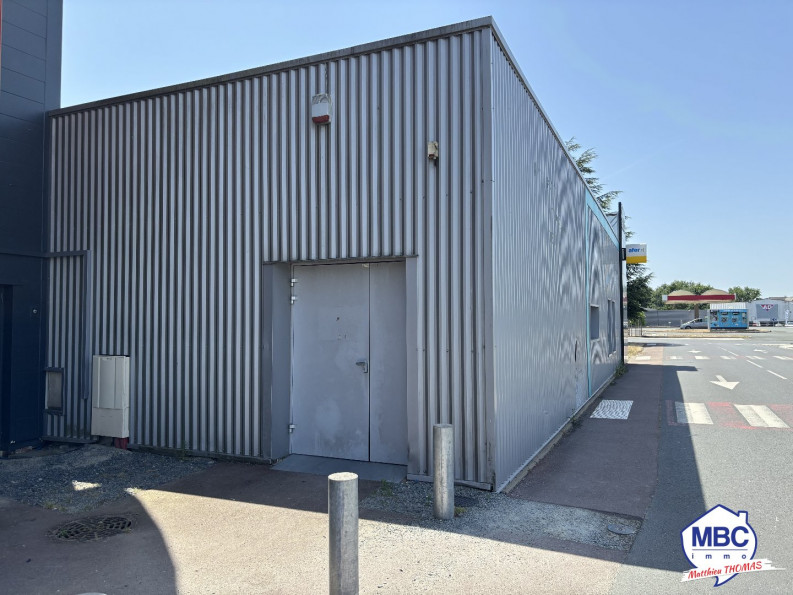 vente Local commercial Beaupreau En Mauges - Photo 1